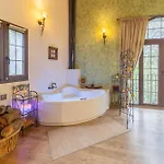 Molino Navarenas Country house *