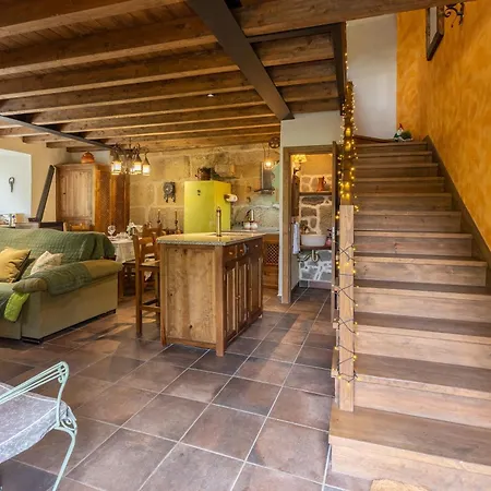 Molino Navarenas Country house *