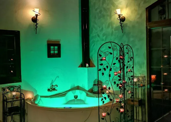 Molino Navarenas 컨트리하우스 *